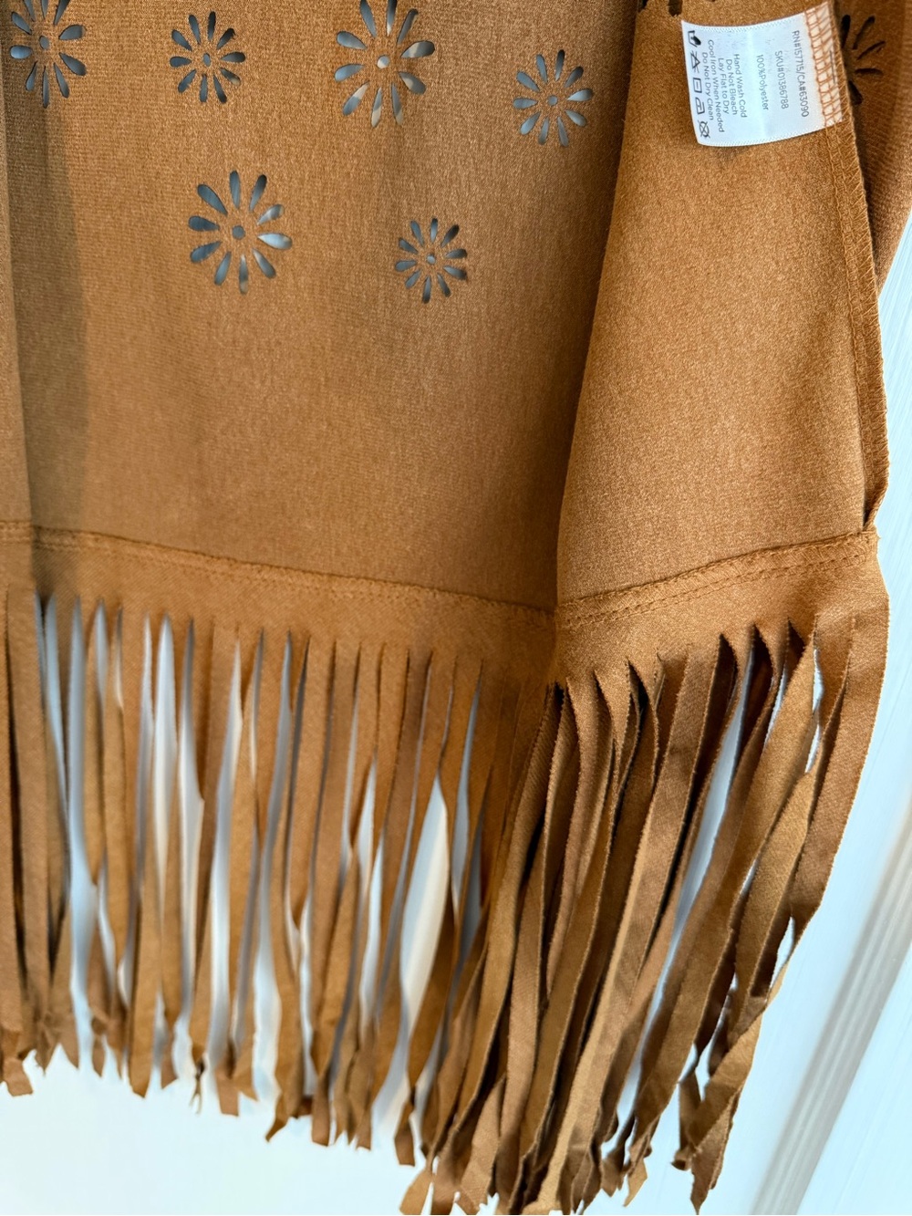 Women’s Spirit Halloween Suede Vest Hippie Costume - Picture 10 of 13